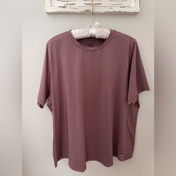Nike One Training Dri-Fit T-Shirt In Smokey Mauve Size 1X - Picture 4 of 15